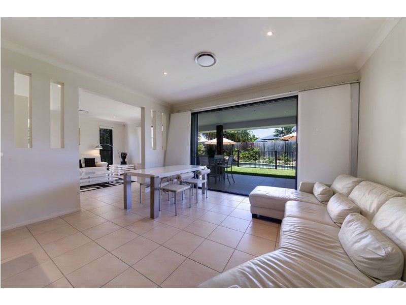 8 Shoal Court, Peregian Springs QLD 4573