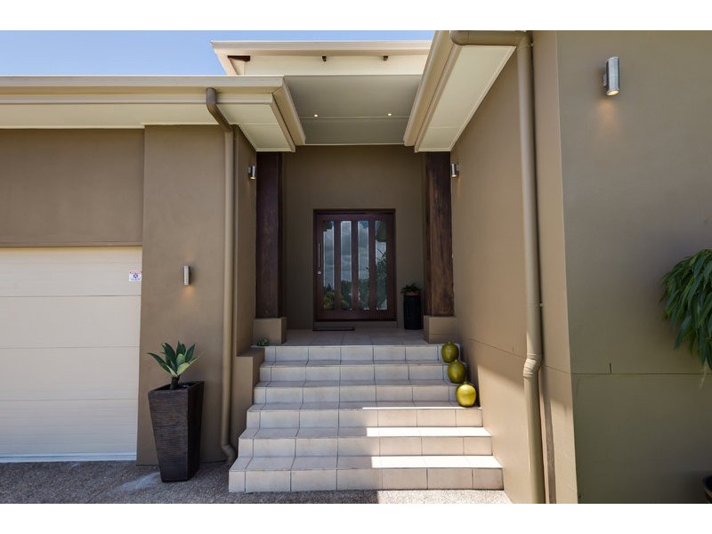 8 Shoal Court, Peregian Springs QLD 4573