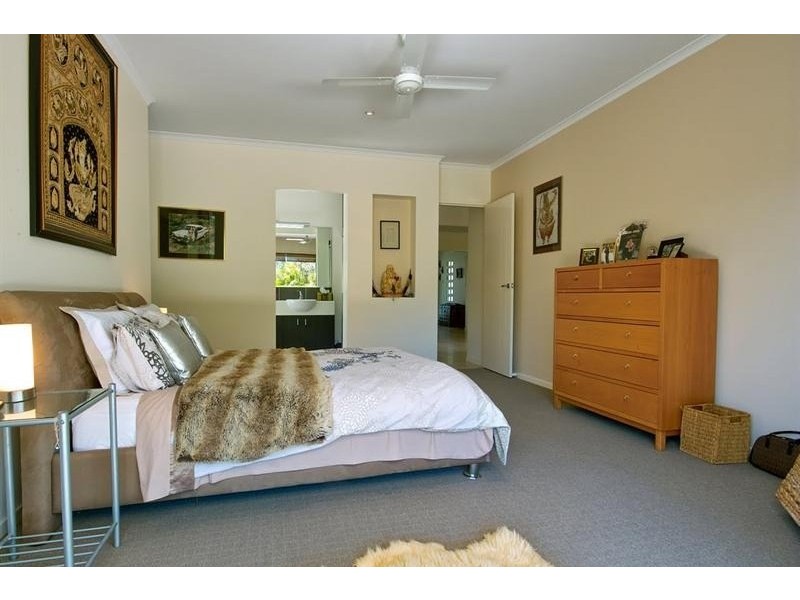 25 Riviera Crescent, Peregian Springs QLD 4573