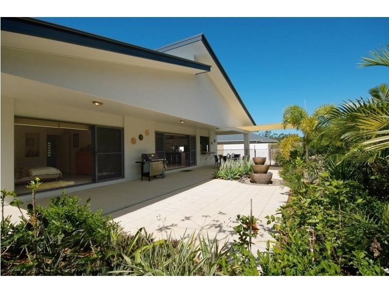 25 Riviera Crescent, Peregian Springs QLD 4573