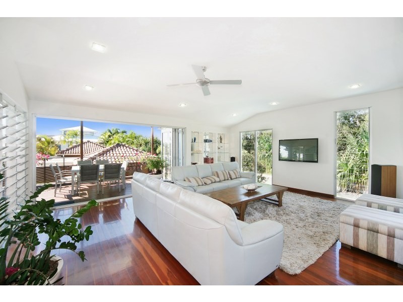 61 Mudjimba Esplanade, Mudjimba QLD 4564