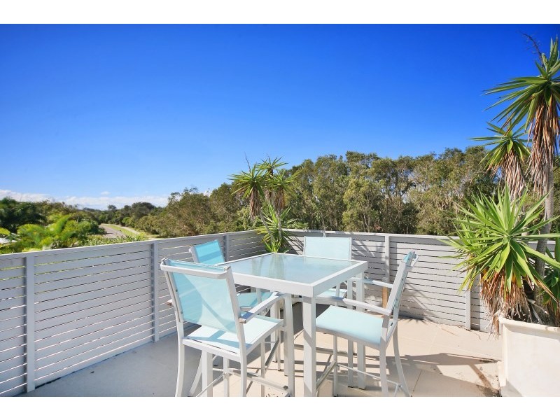 61 Mudjimba Esplanade, Mudjimba QLD 4564