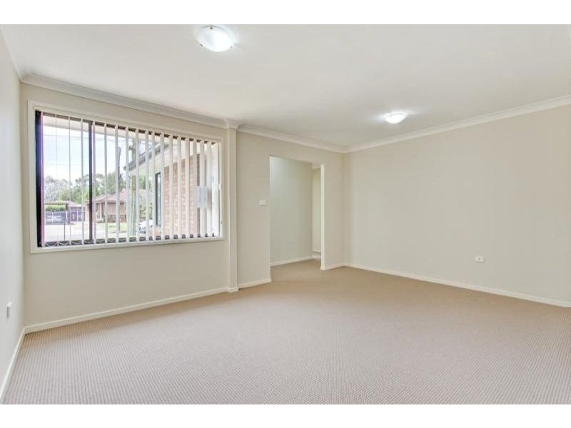 72 Greenmeadows Crescent, Toongabbie NSW 2146