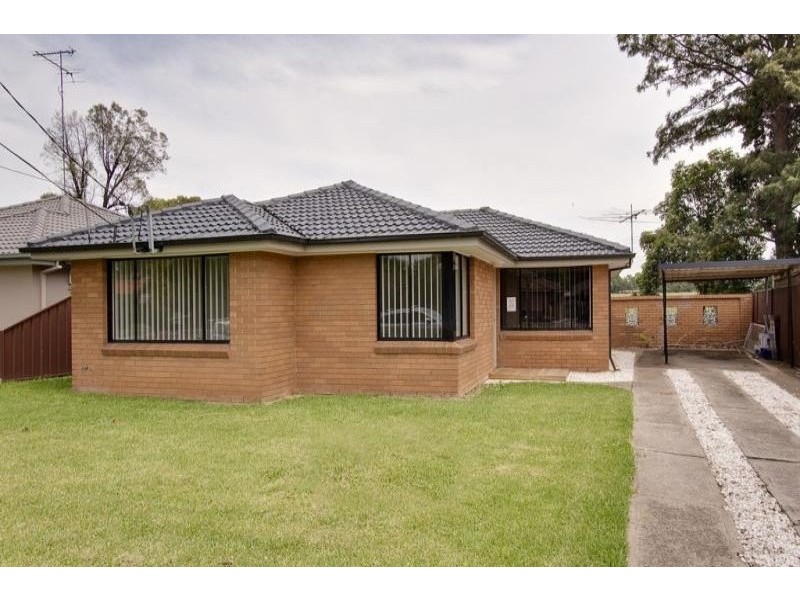 72 Greenmeadows Crescent, Toongabbie NSW 2146