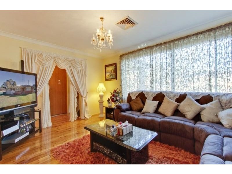 2 Sloop Street, Seven Hills NSW 2147