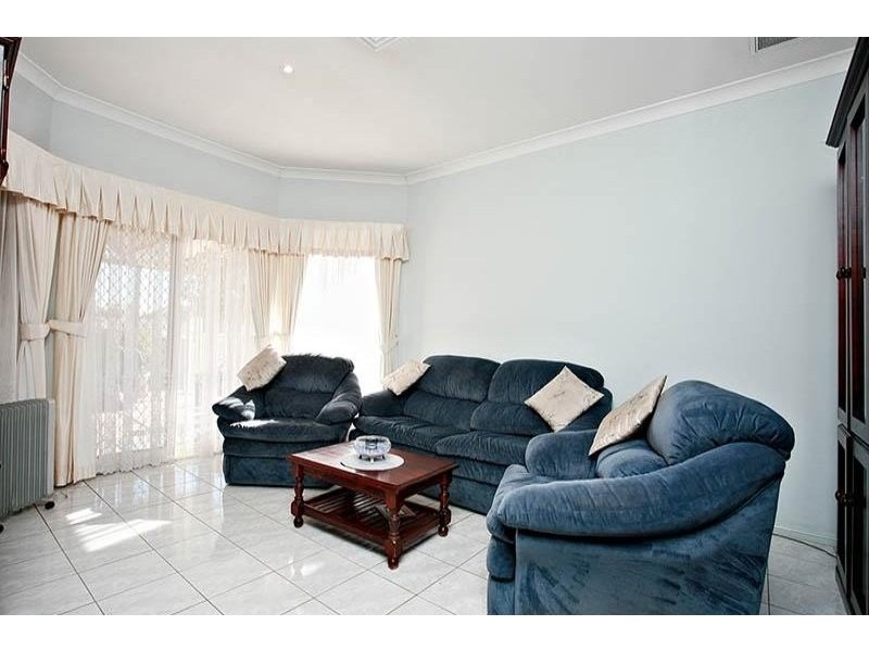 9 Ramona Street, Quakers Hill NSW 2763