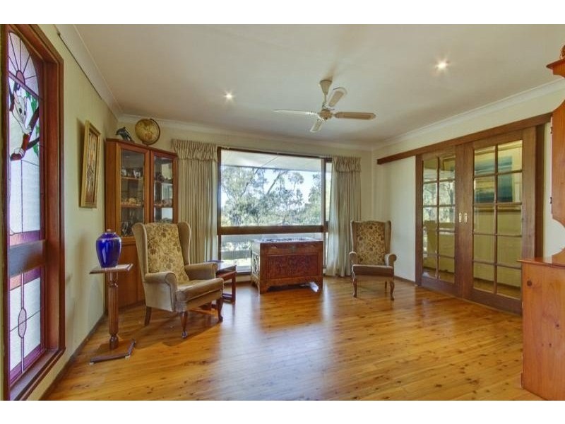 37 Hutchins Crescent, Kings Langley NSW 2147