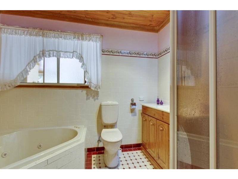 37 Hutchins Crescent, Kings Langley NSW 2147