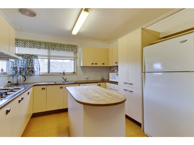 2 Palmerston Avenue, Winston Hills NSW 2153