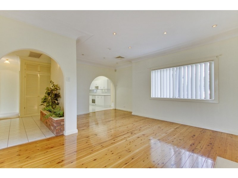 26 Balmoral Road, Northmead NSW 2152