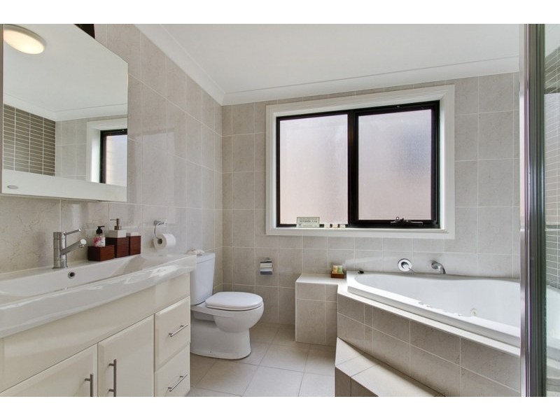 7 Governor Place, Winston Hills NSW 2153