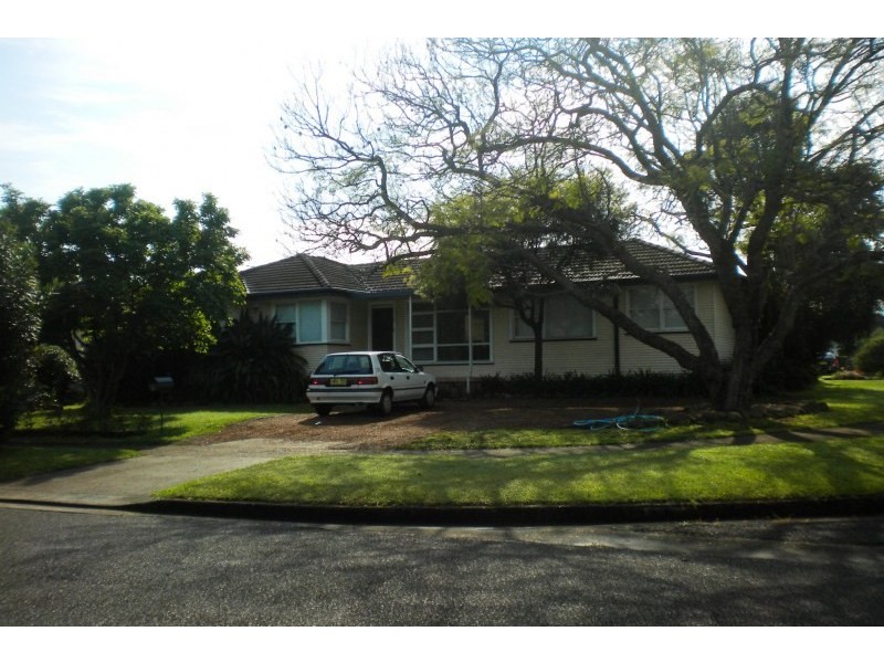 8 Peter Parade, Old Toongabbie NSW 2146