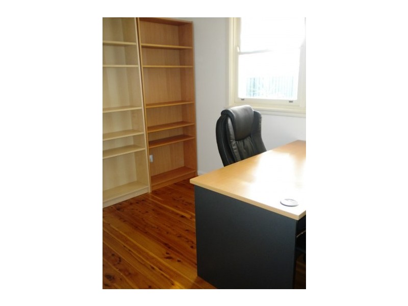 8 Peter Parade, Old Toongabbie NSW 2146