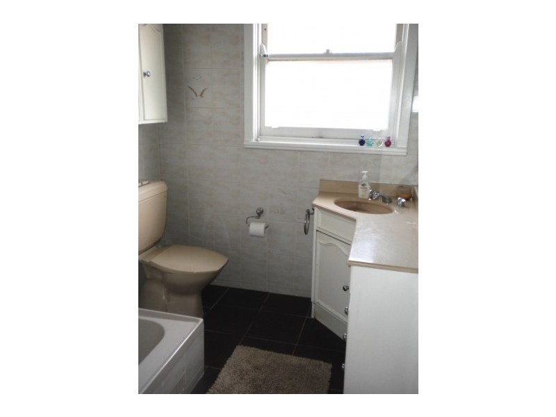 8 Peter Parade, Old Toongabbie NSW 2146