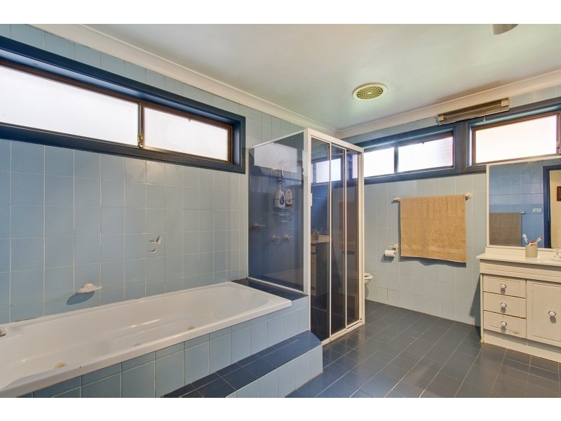 12 Ruth Street, Winston Hills NSW 2153