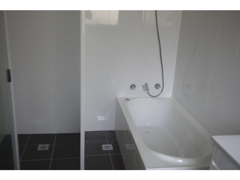 2 Elm Place, Constitution Hill NSW 2145