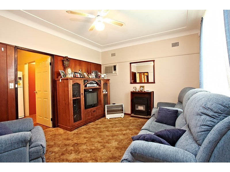 12 Moffat Drive, Lalor Park NSW 2147