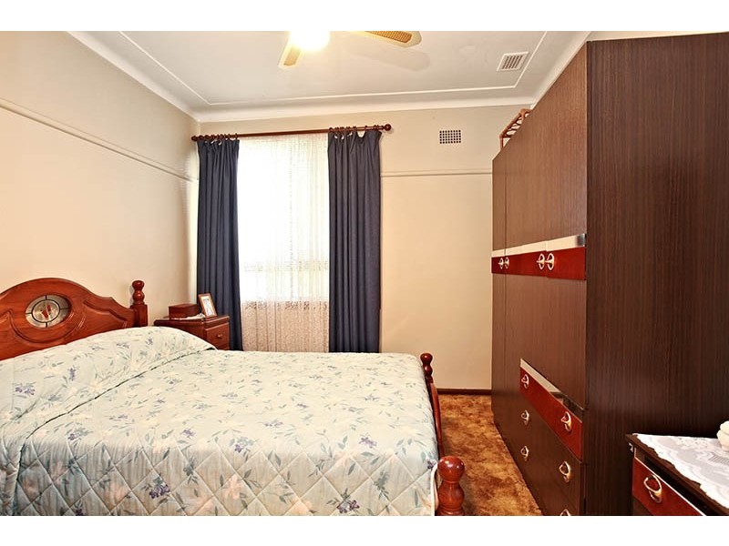 12 Moffat Drive, Lalor Park NSW 2147