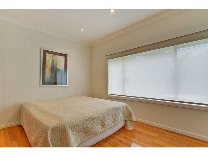 8 Pioneer Street, Seven Hills NSW 2147