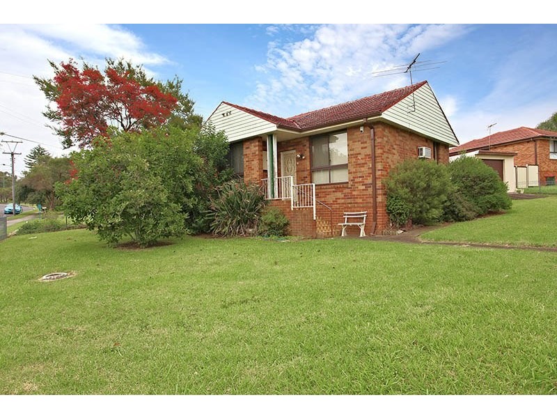 12 Moffatt Drive, Lalor Park NSW 2147