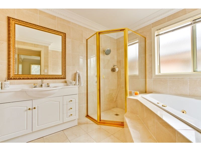 3 Colonial Court, Winston Hills NSW 2153