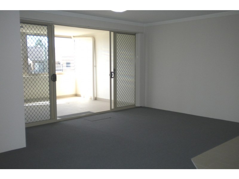 Unit 15/12-14 Lydbrook Street, Westmead NSW 2145
