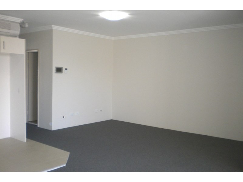 Unit 15/12-14 Lydbrook Street, Westmead NSW 2145
