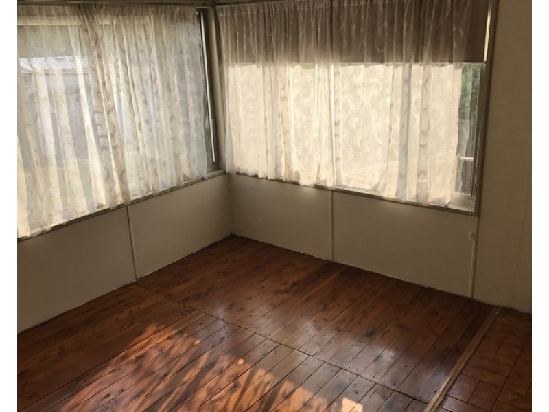 34 Bogalara Road, Toongabbie NSW 2146