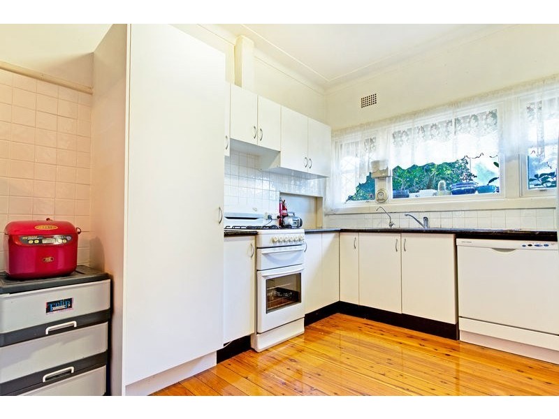 124 Lucas Road, Seven Hills NSW 2147