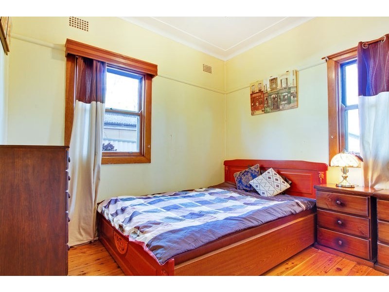 124 Lucas Road, Seven Hills NSW 2147