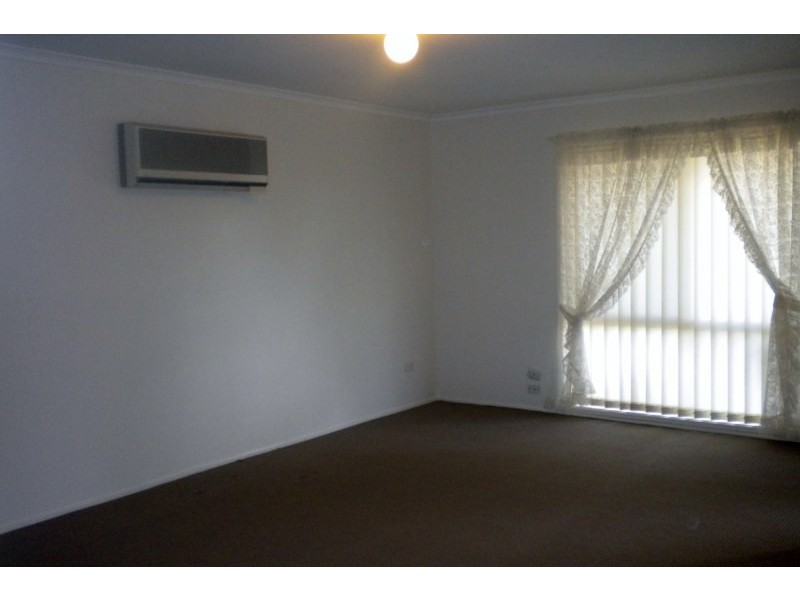 2/7A Betty Avenue, Winston Hills NSW 2153