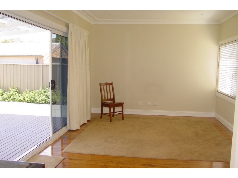 94 Bulli Road, Toongabbie NSW 2146