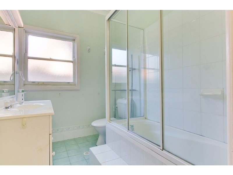 122 Lucas Road, Seven Hills NSW 2147