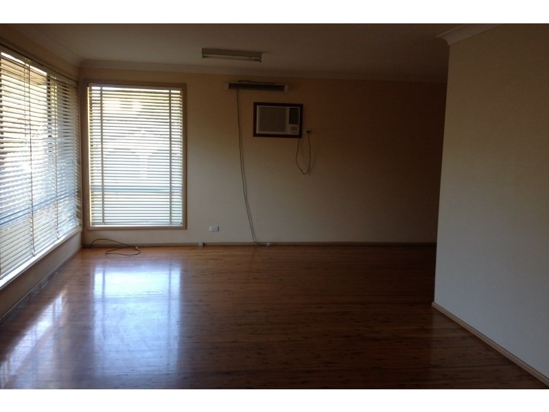 24 Isaac Smith Parade, Kings Langley NSW 2147