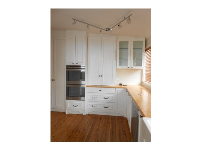 4 Tay Place, Winston Hills NSW 2153