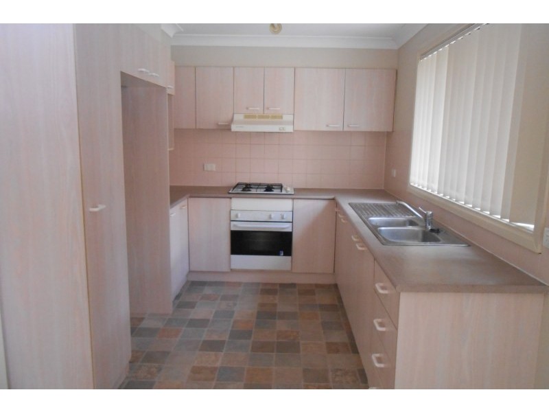 Unit 12/6-14 Highfield Road, Quakers Hill NSW 2763