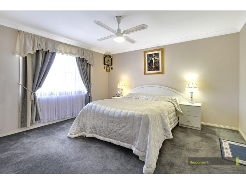 4 Knight Avenue, Kings Langley NSW 2147