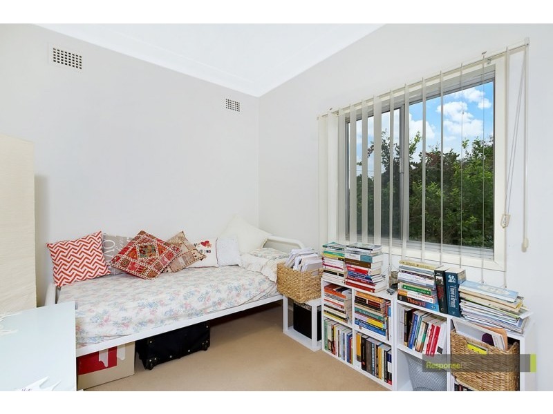 33 Bulli Road, Toongabbie NSW 2146