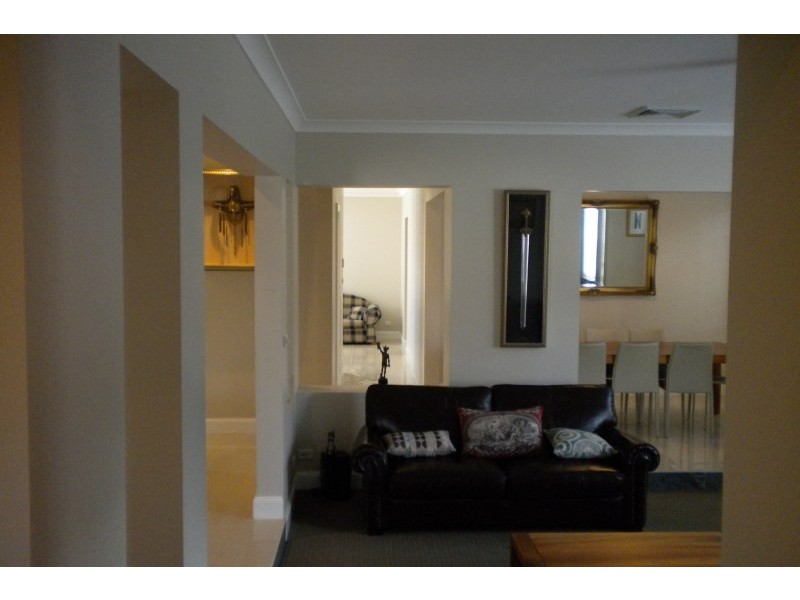 7 Bulli Road, Toongabbie NSW 2146