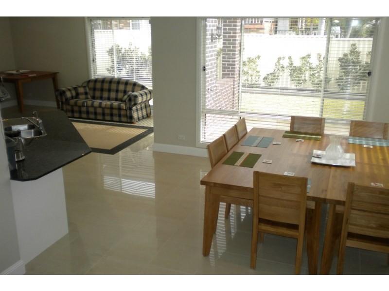 7 Bulli Road, Toongabbie NSW 2146