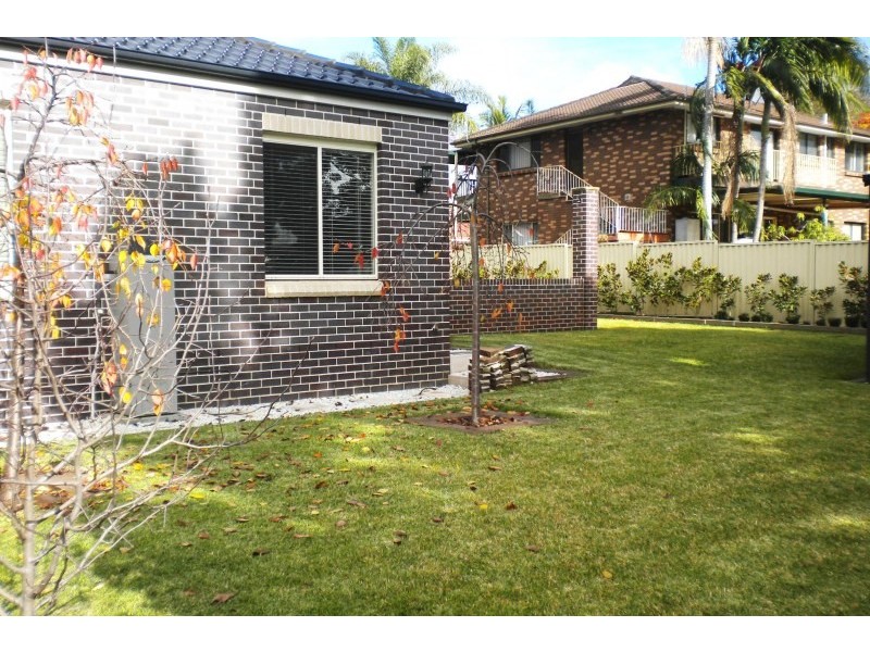 7 Bulli Road, Toongabbie NSW 2146