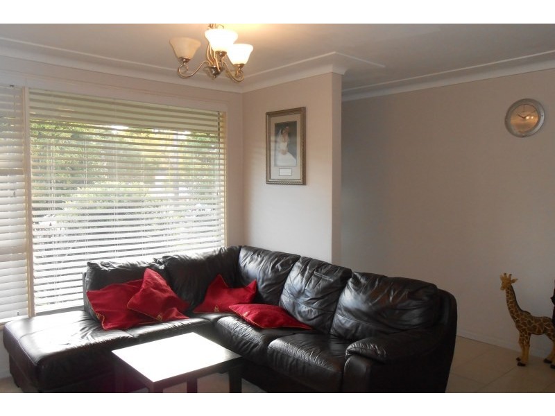 9 Henson Street, Toongabbie NSW 2146