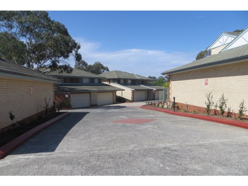 Unit 2/13 Watkins Road, Baulkham Hills NSW 2153