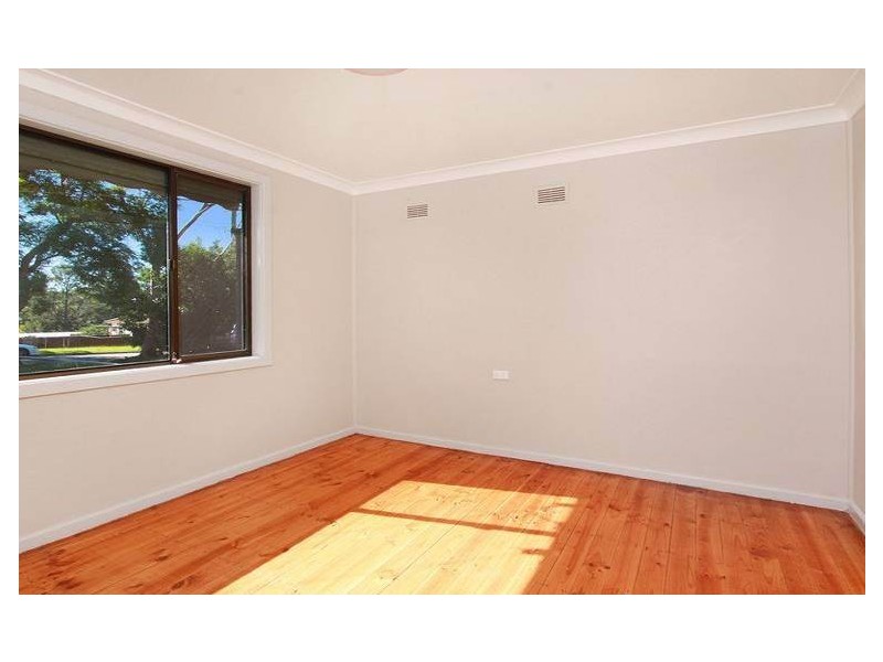 42 Nella Dan Avenue, Tregear NSW 2770