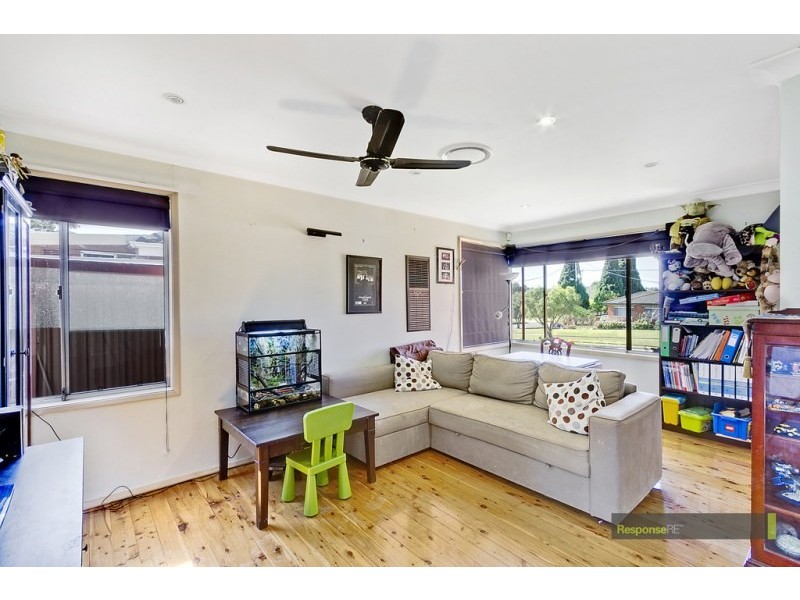 40 Apple Street, Constitution Hill NSW 2145