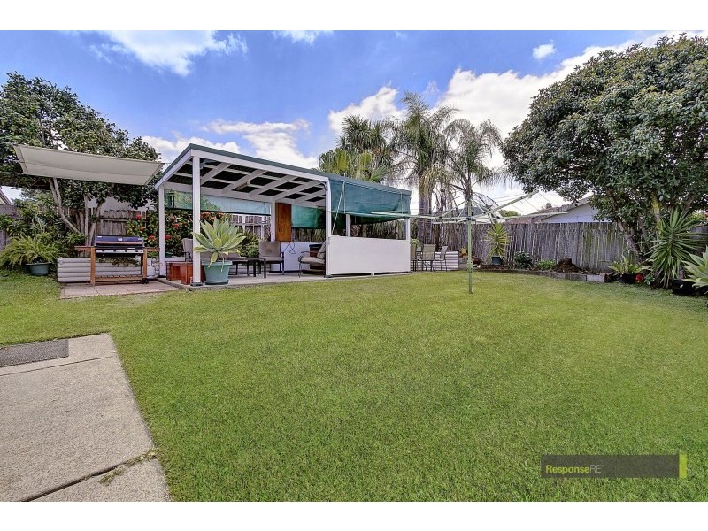 6 Potter Street, Old Toongabbie NSW 2146
