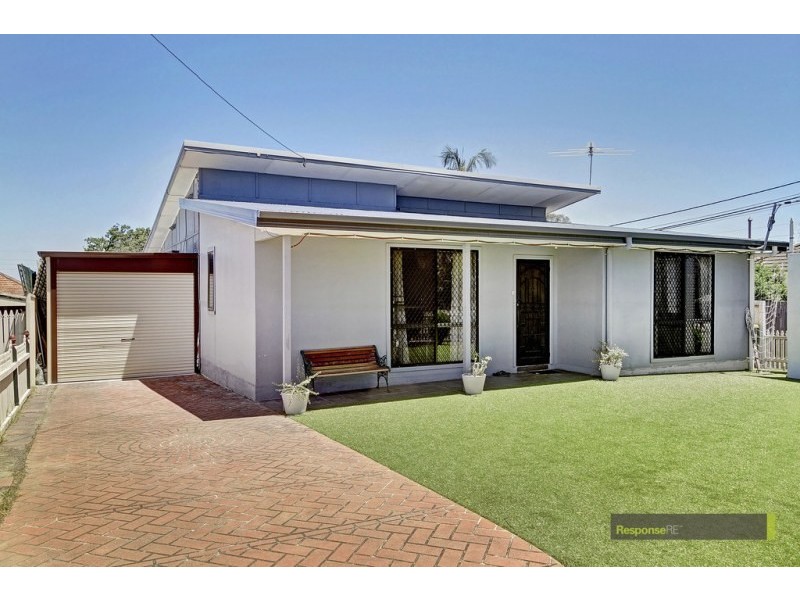 21 Glenn Avenue, Northmead NSW 2152