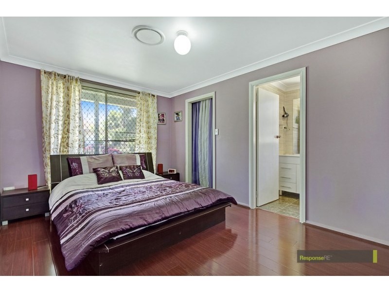 21 Glenn Avenue, Northmead NSW 2152