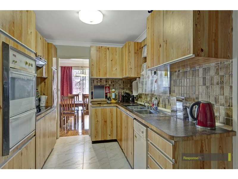 8 Boston Place, Toongabbie NSW 2146