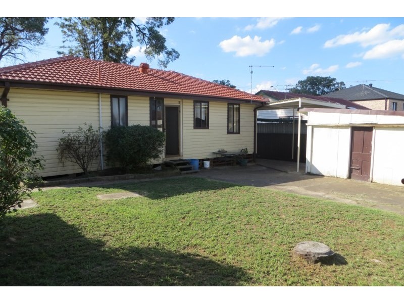 5 Forrester Road, Lethbridge Park NSW 2770